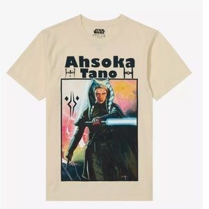 NWT Star Wars Ahsoka Tano Lightsaber tshirt